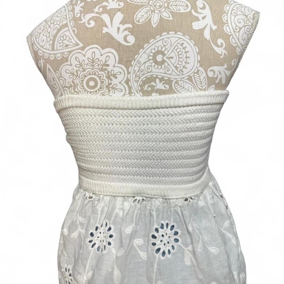 White Strapless Twist Front Top Eyelet Lace Peplum Boho Cottagecore Festival XS - Picture 5 of 7